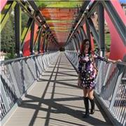 Offro lezioni di inglese per bambini e adolescenti .Sono disponibile per dare lezioni a Modena città od online .